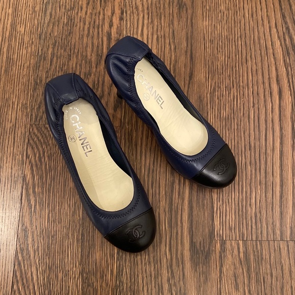 Chanel heels - Picture 1 of 6